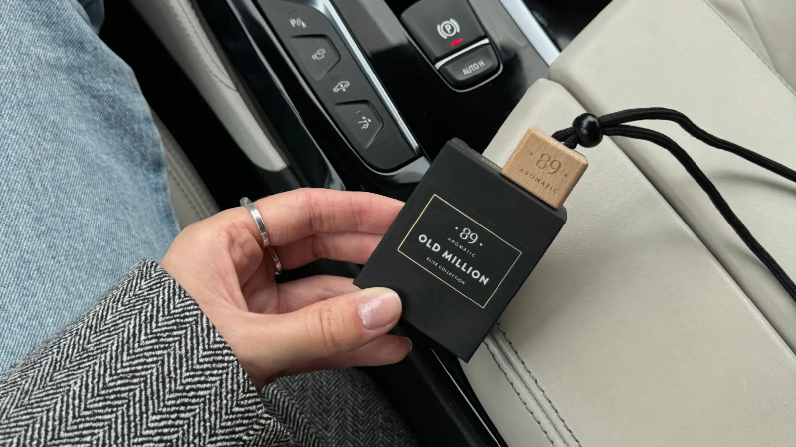 Kaip keitėsi automobilio kvapai ir ko iš jų tikimės šiandien?
